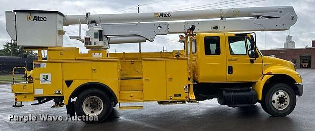 Image of International DuraStar 4400 equipment image 3