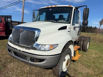 Main image International 4400