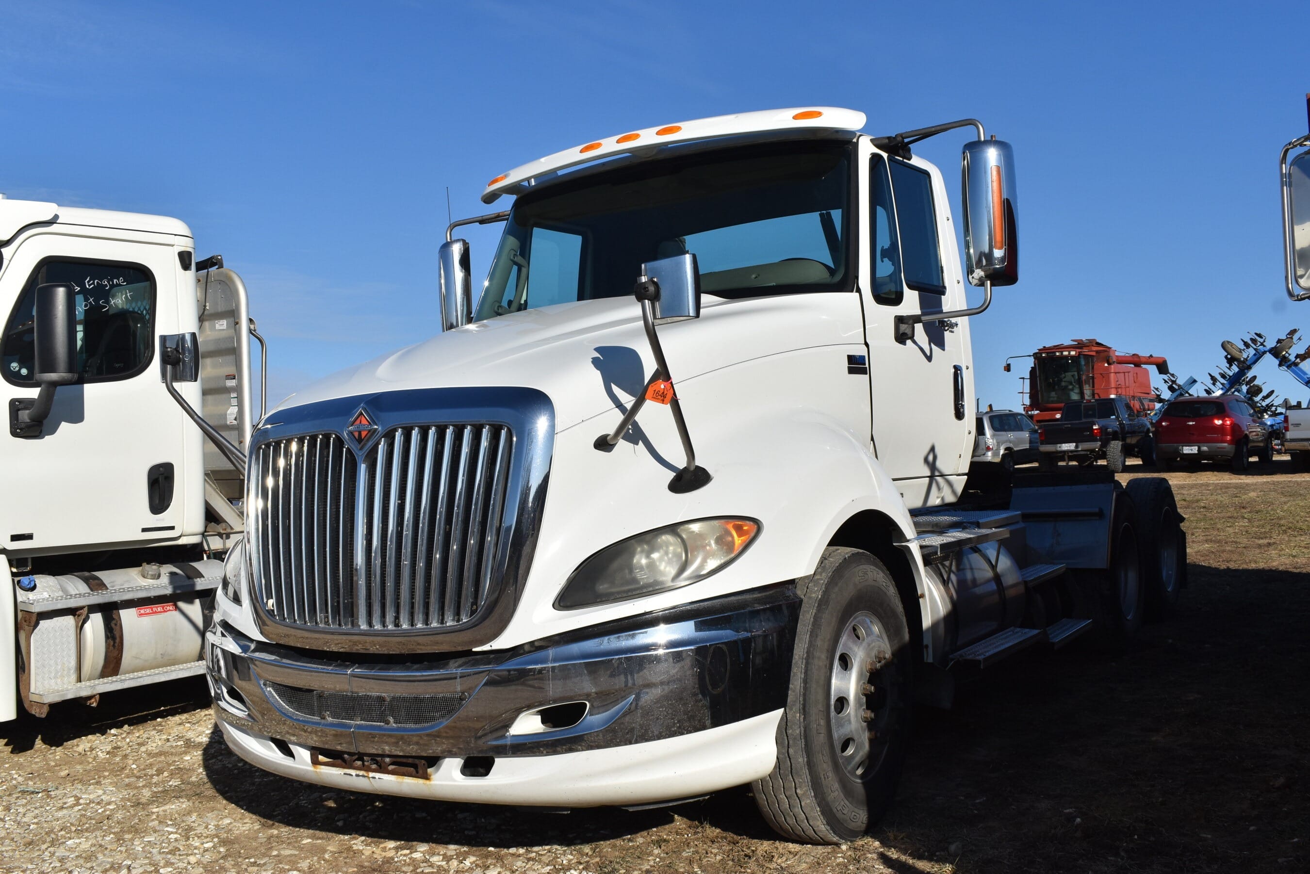 2011 International ProStar Equipment Image0