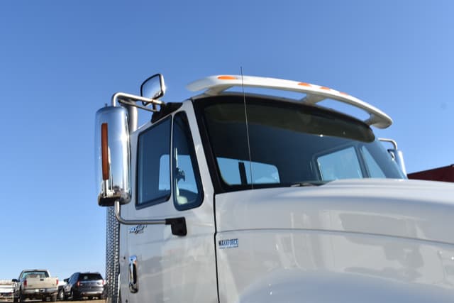 Image of International ProStar equipment image 4