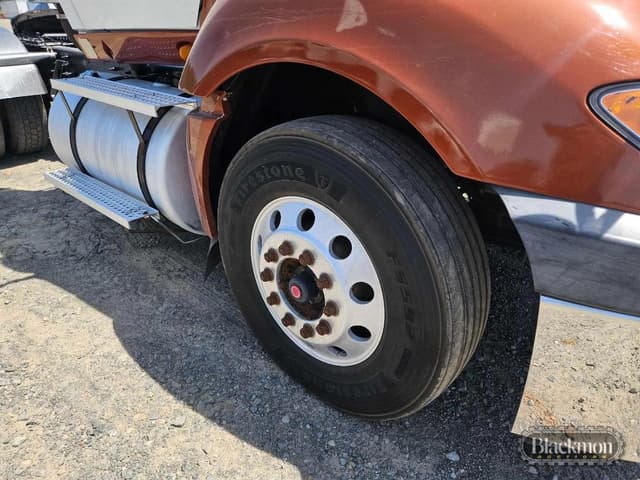 Image of International ProStar Premium equipment image 1