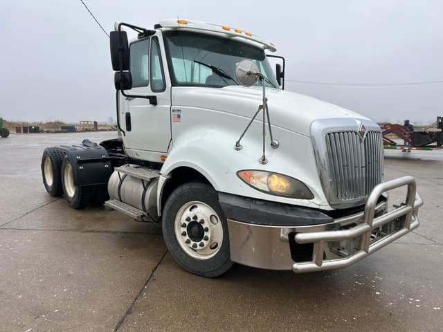 Image of International ProStar equipment image 1