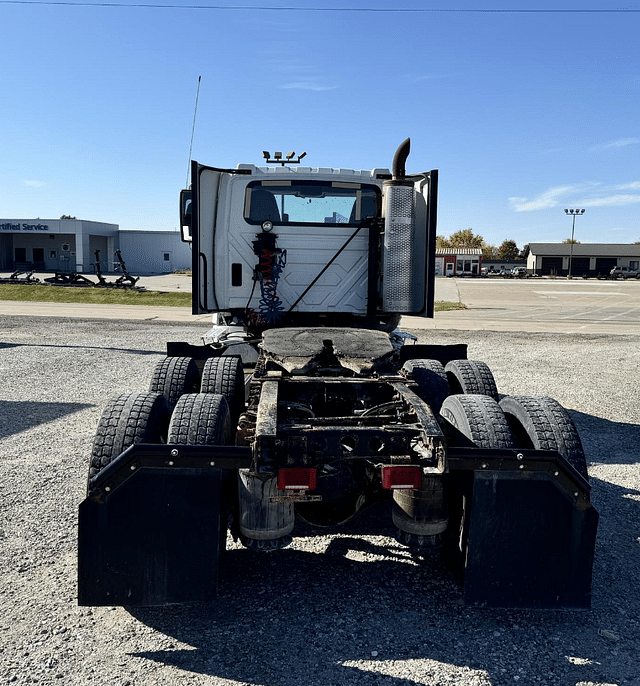 Image of International ProStar equipment image 3