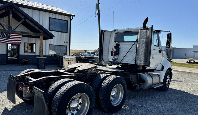 Image of International ProStar equipment image 4