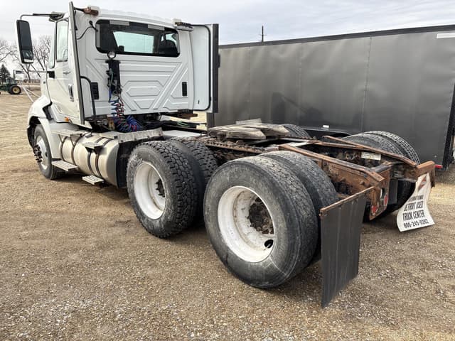 Image of International ProStar+ 113 equipment image 3