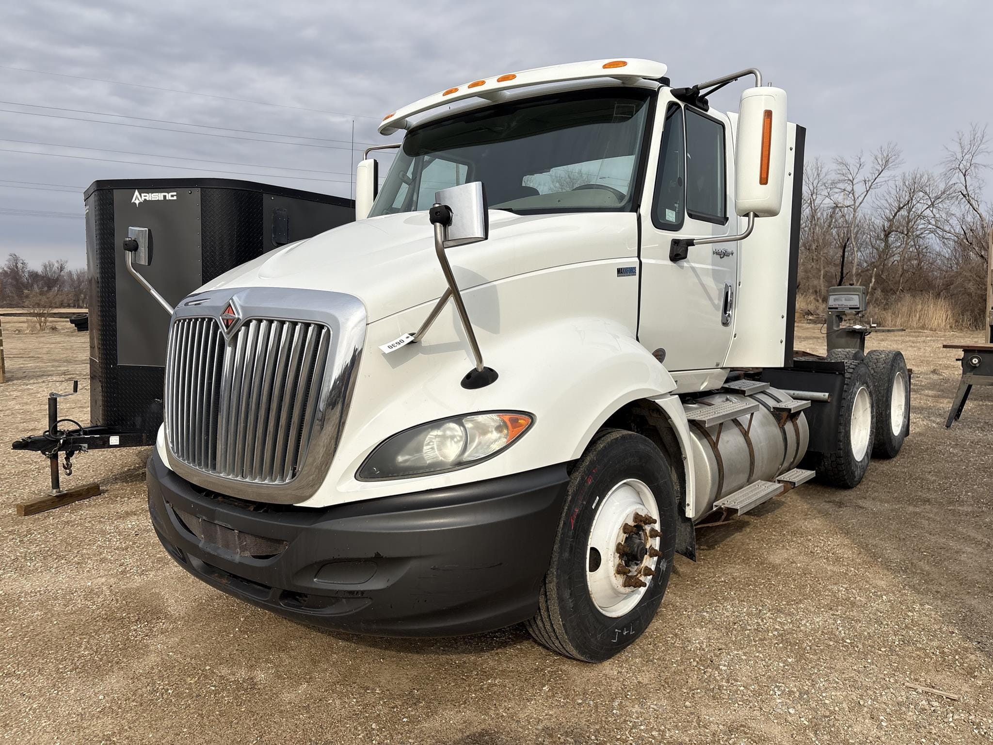 2011 International ProStar+ 113 Equipment Image0