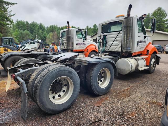 Image of International ProStar Plus 122 equipment image 4