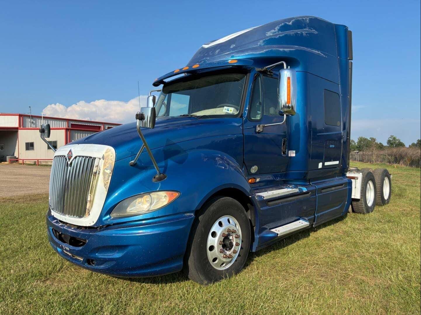 2011 International ProStar Equipment Image0