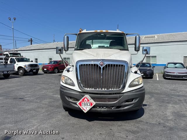 Image of International ProStar equipment image 1
