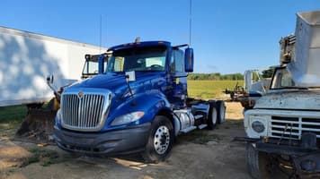 Main image International 8600