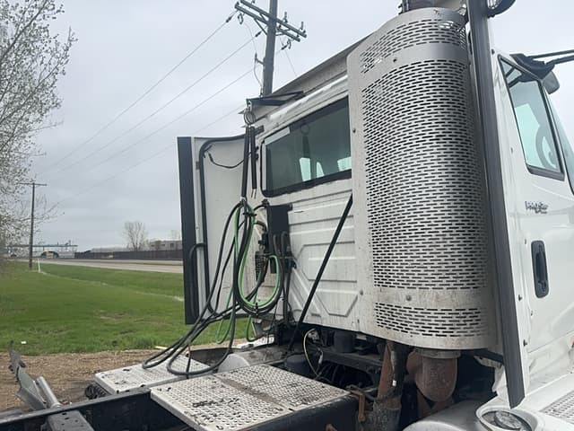 Image of International ProStar Premium equipment image 4
