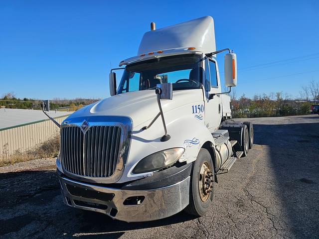 Image of International ProStar Premium equipment image 1