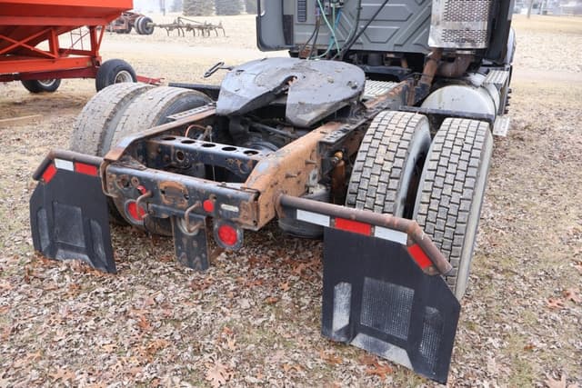 Image of International ProStar equipment image 4