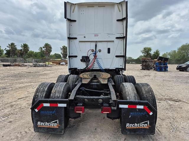 Image of International ProStar equipment image 4