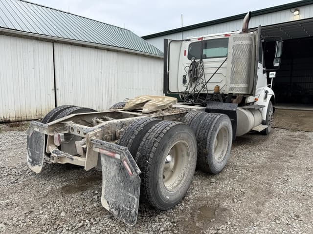 Image of International Transtar 8600 equipment image 2