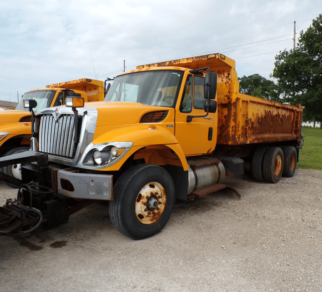 Image of International Workstar 7500 equipment image 2