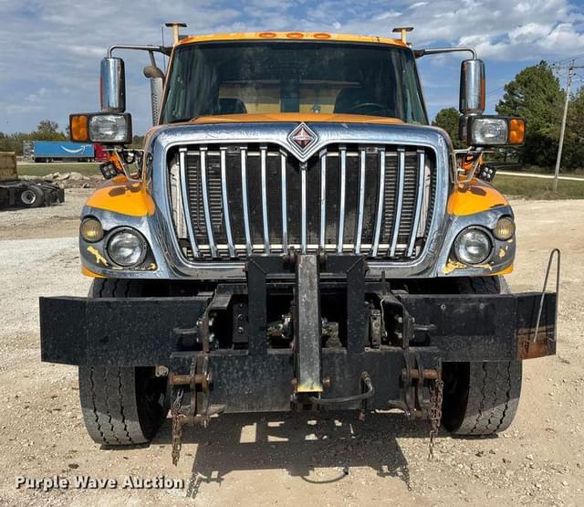 Image of International Workstar 7500 equipment image 1