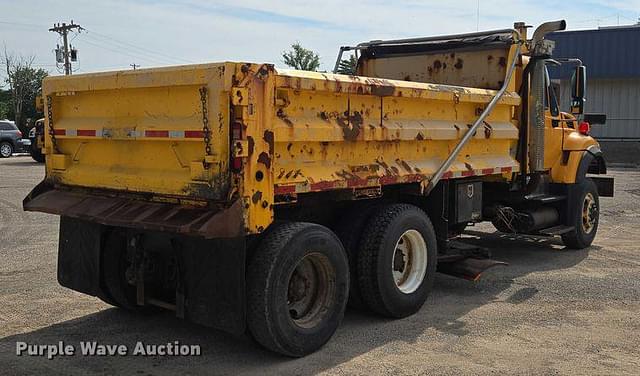 Image of International WorkStar 7600 equipment image 4