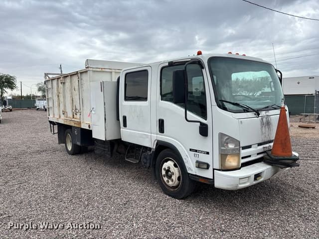 Image of Isuzu NPR equipment image 2