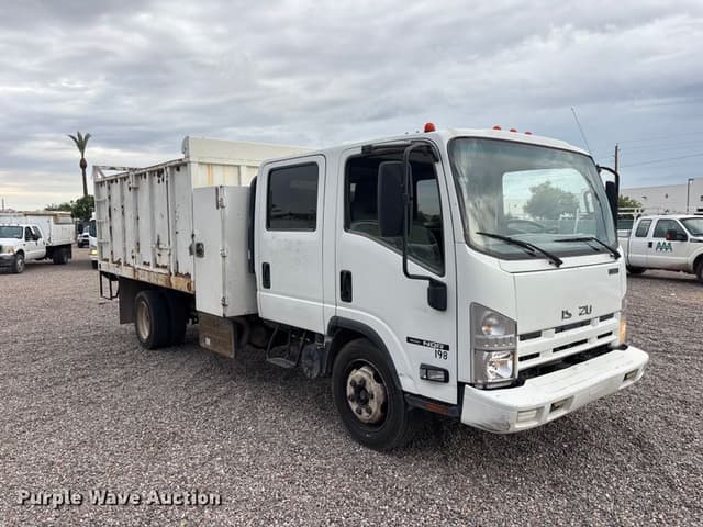 Image of Isuzu NPR equipment image 2