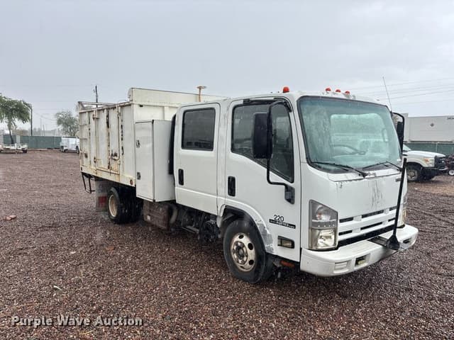 Image of Isuzu NRR equipment image 2