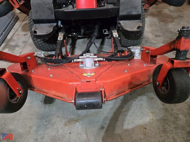 Image of Jacobsen R-311T equipment image 4