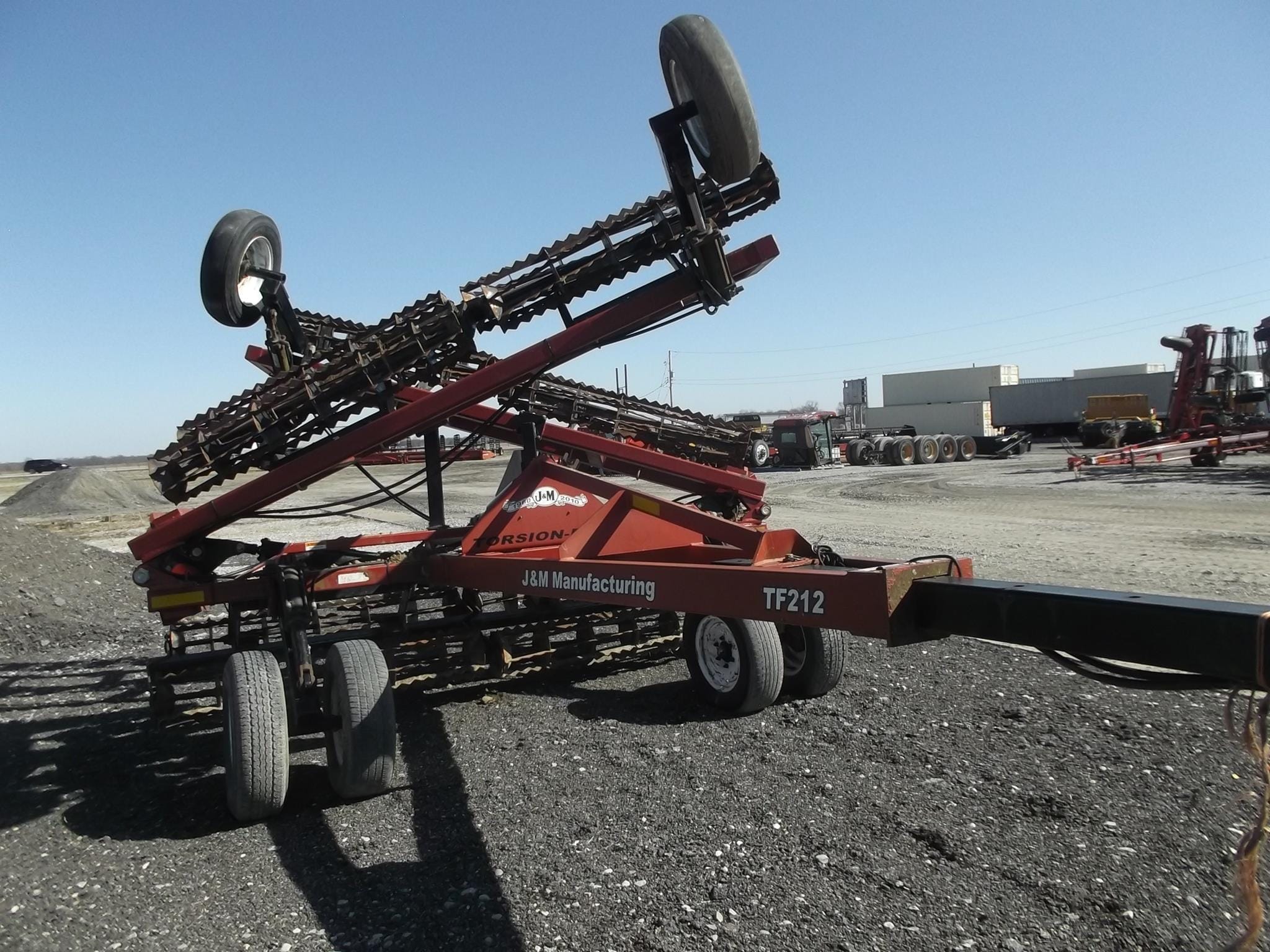 2011 J&M TF212 Equipment Image0