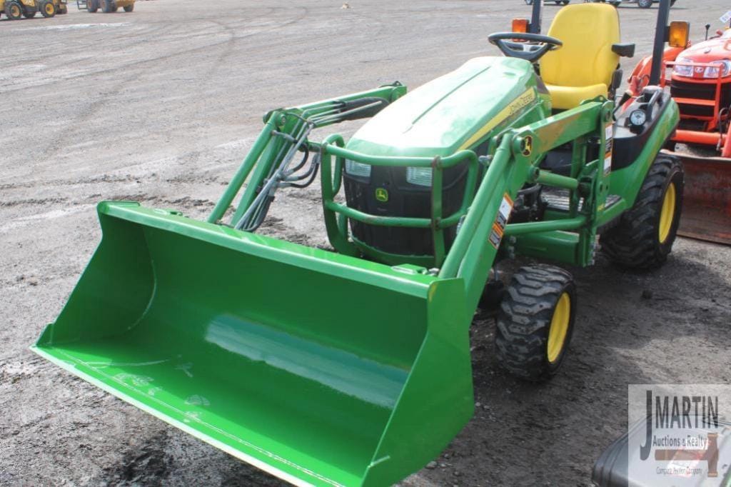 2011 John Deere 1026R Equipment Image0