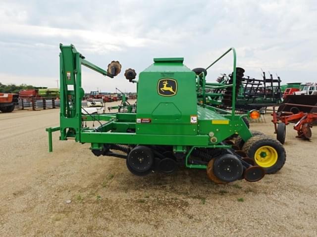 Image of John Deere 1590 equipment image 3