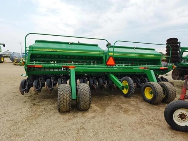 Image of John Deere 1590 equipment image 4