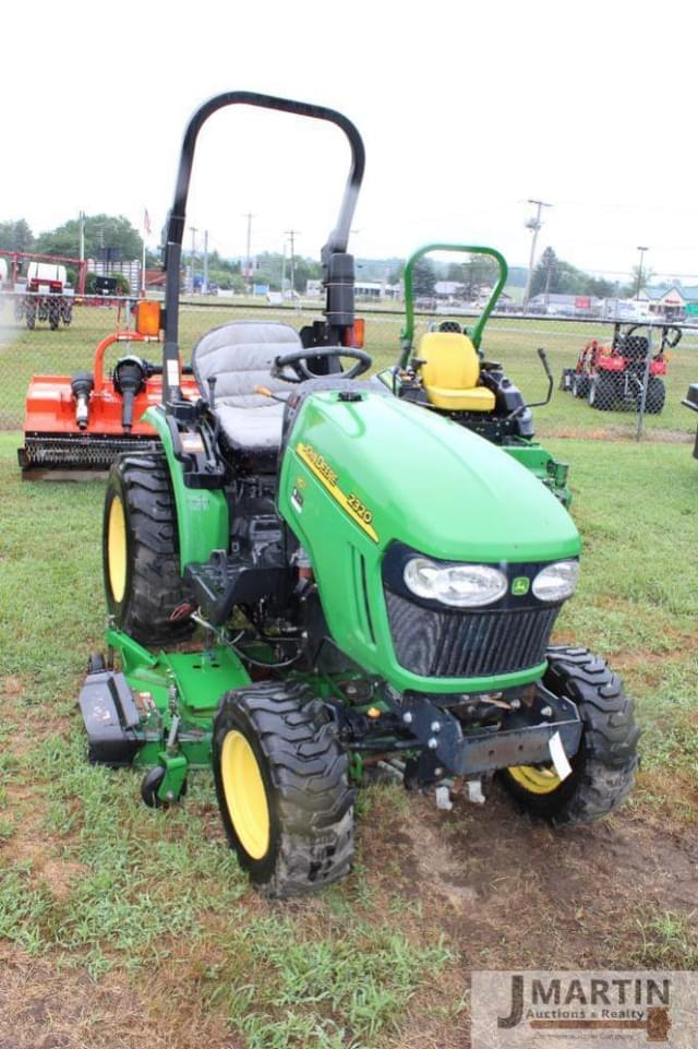 Image of John Deere 2320 equipment image 1