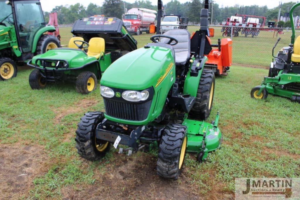 Image of John Deere 2320 Primary image