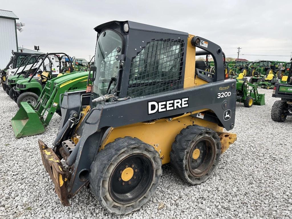 Main image John Deere 320D