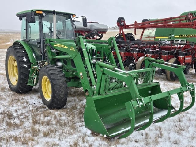 Image of John Deere 6130D equipment image 2