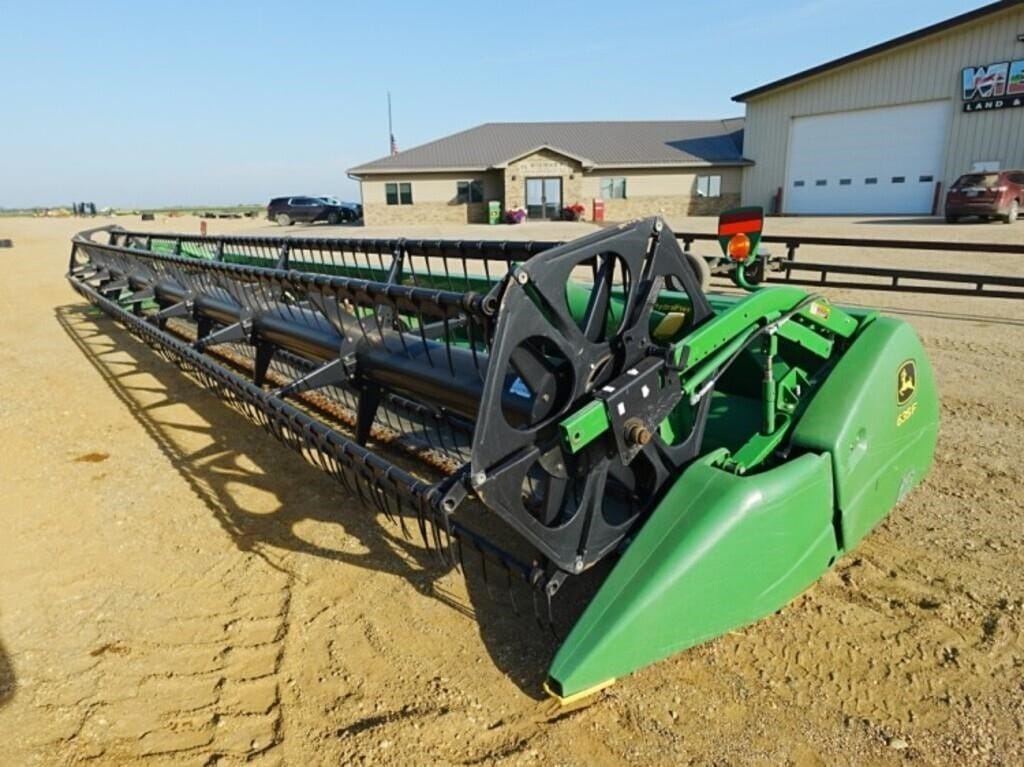 2011 John Deere 635F Equipment Image0