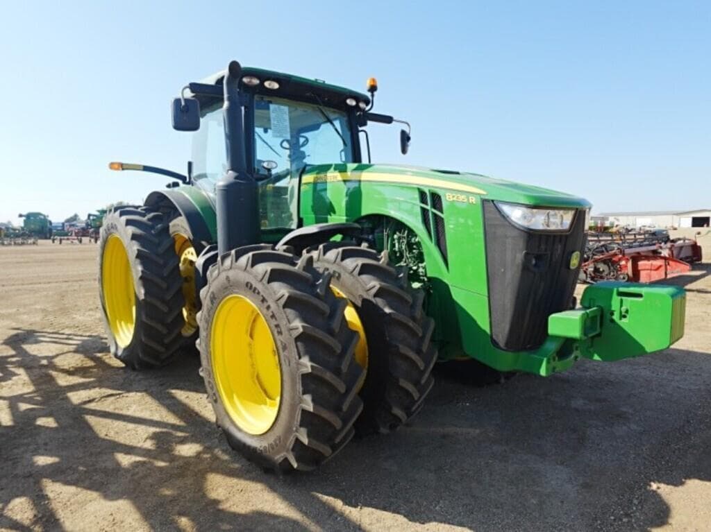 Image of John Deere 8235R Primary image