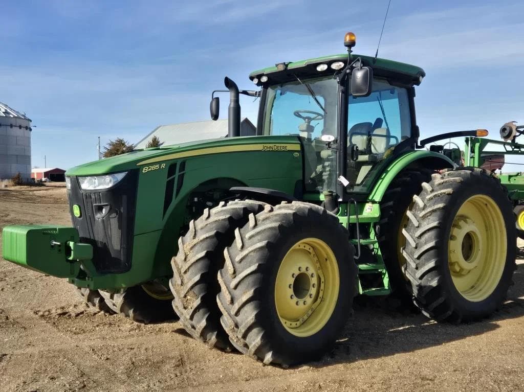 Image of John Deere 8285R Primary image