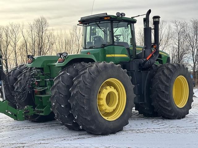 Image of John Deere 9330 equipment image 4