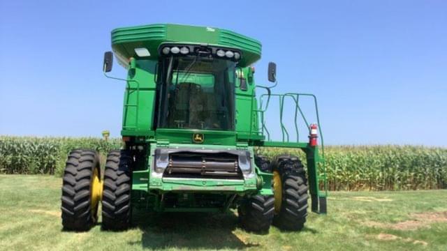 Image of John Deere 9670 STS equipment image 2