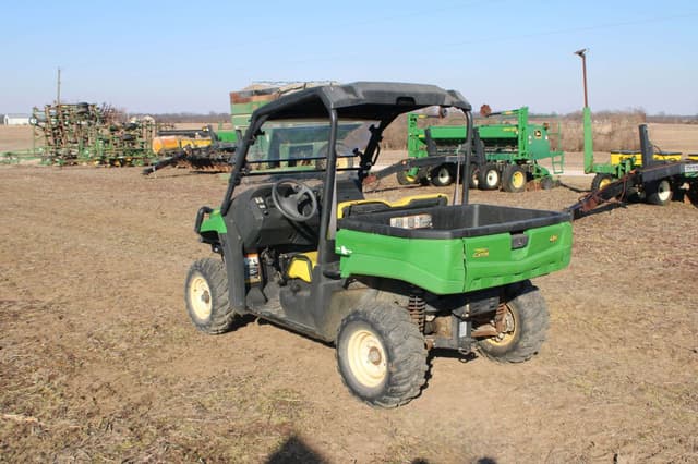 Image of John Deere XUV 550 equipment image 2