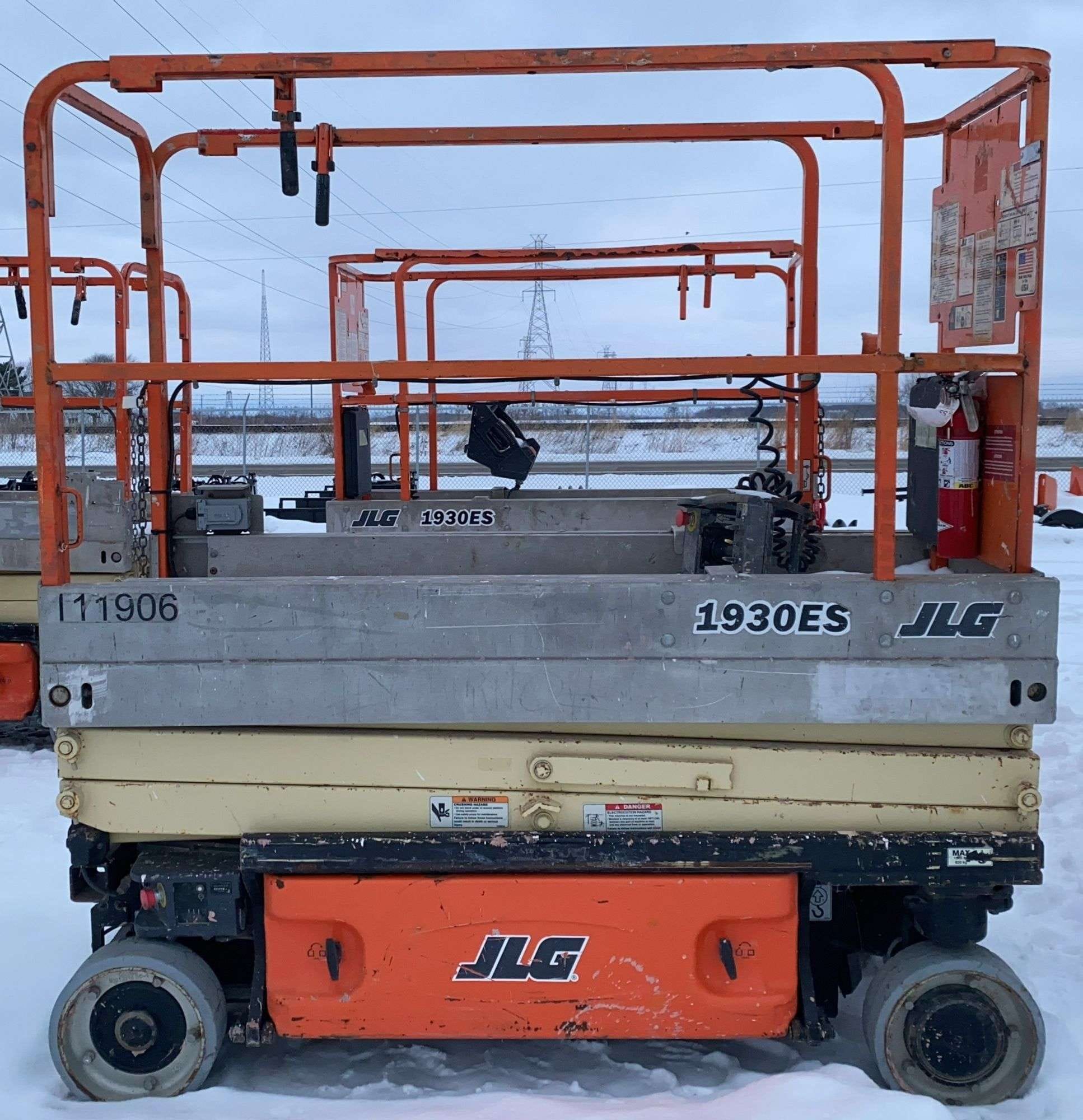 2011 JLG 1930ES Equipment Image0