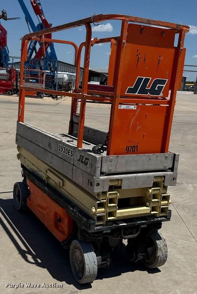Image of JLG 1930ES equipment image 2