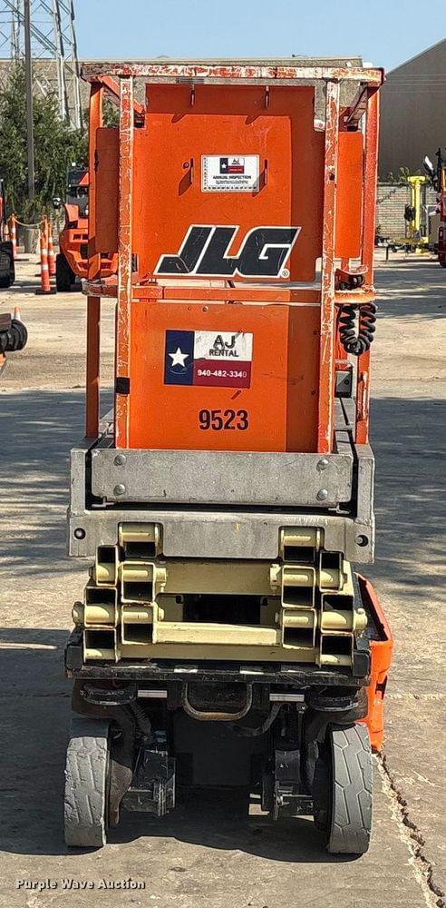 Image of JLG 1930ES equipment image 1