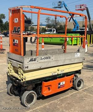 2011 JLG 1930ES Image