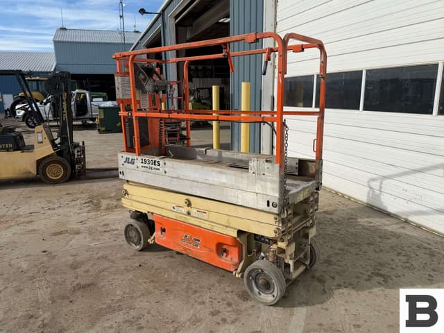 Image of JLG 1930ES equipment image 2