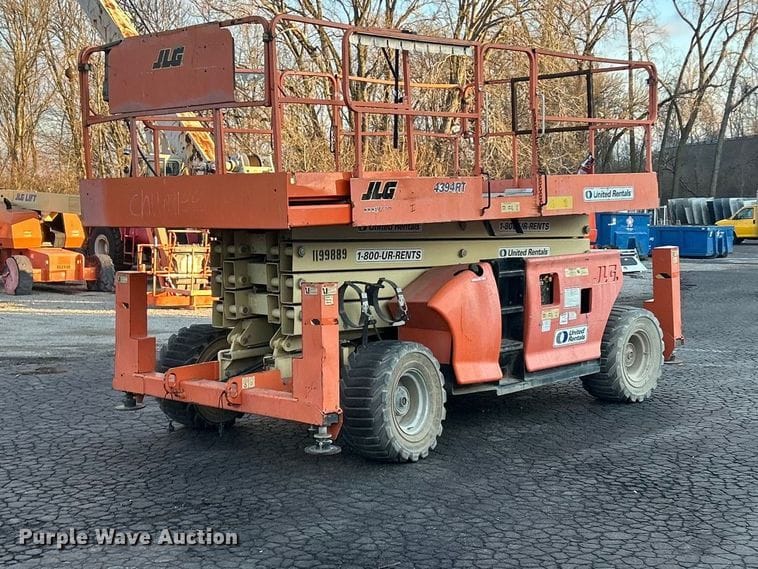 2011 JLG 4394RT Equipment Image0