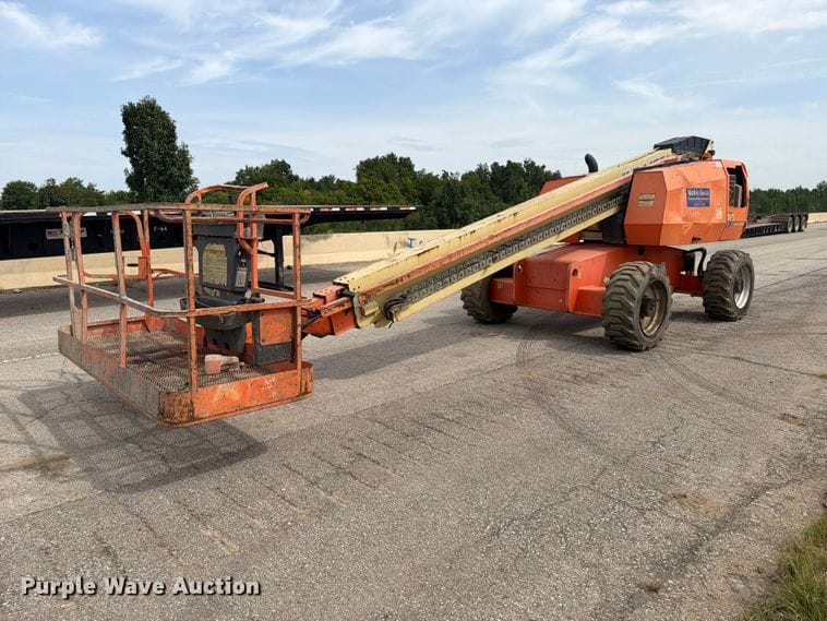 2011 JLG 600S Equipment Image0