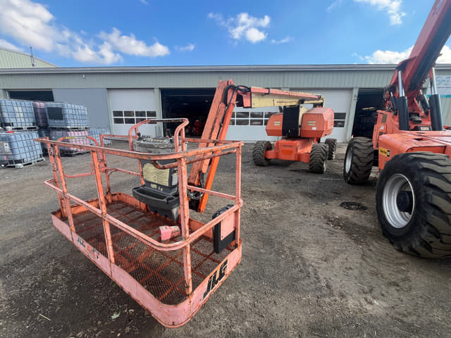 Image of JLG 800AJ equipment image 2