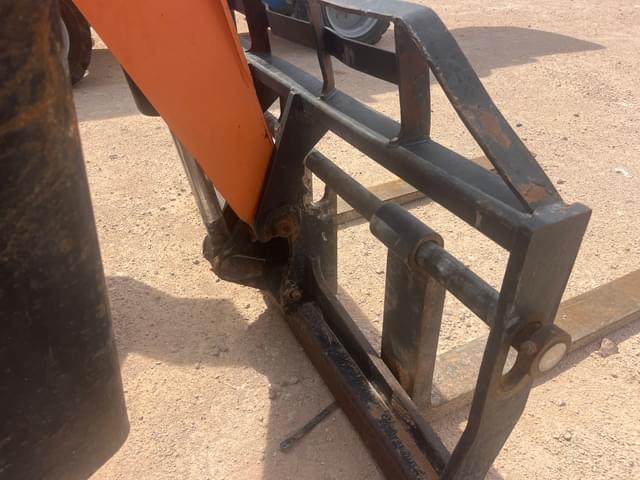 Image of JLG G10-55A equipment image 4