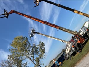 2011 JLG G10-55A Image